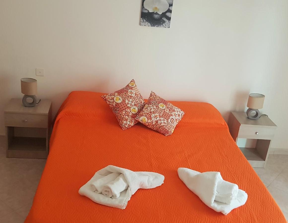B&B La Costa Di Naxos Giardini Naxos Dış mekan fotoğraf