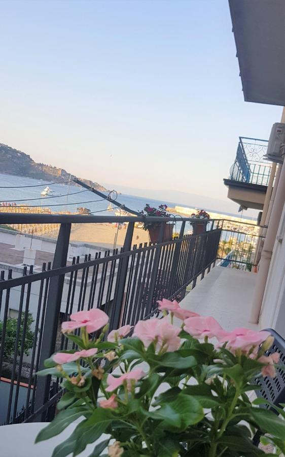 B&B La Costa Di Naxos Giardini Naxos Dış mekan fotoğraf
